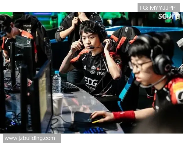 和平精英巨献：深入解析EDG战队的游戏意识与战略思维